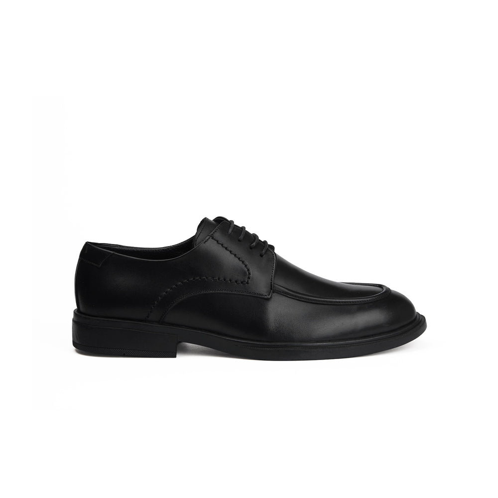 Moc Toe Lace Up Black